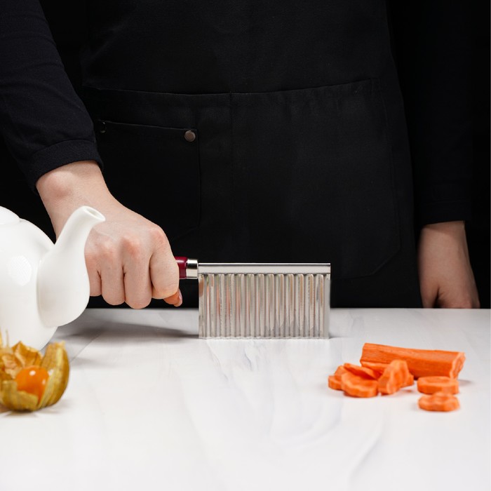 Овощерезка фигурная 18,5х5,5см, цвет бордовый, "Вкус"